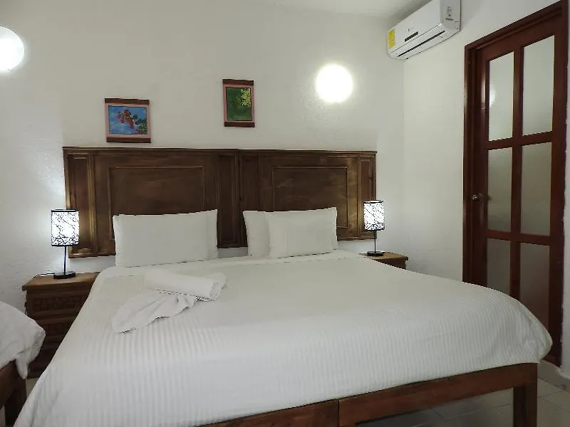Hotel Casaejido Playa del Carmen 3*,